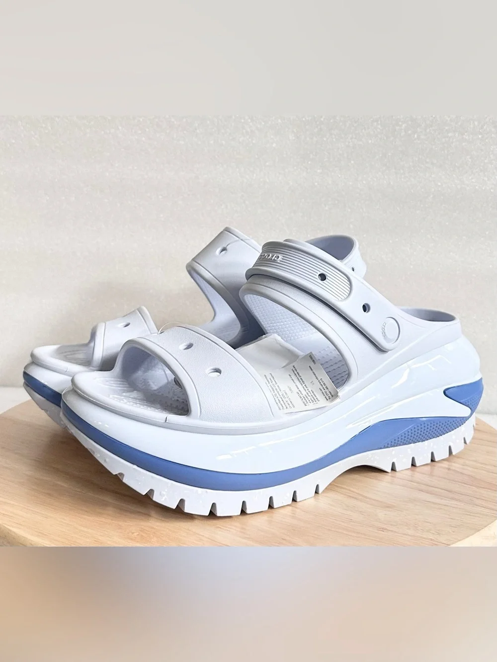 CROCS UNISEX White Platform Dual-Strap Slide Sandals with Blue Trim Size M8 W10